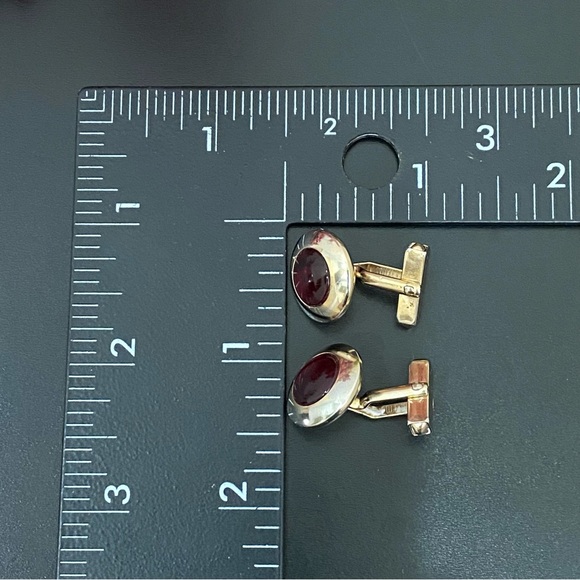 Vintage SWANK Ruby Red Stone Cabochon Gold-tone Cufflinks 8g - Picture 7 of 11